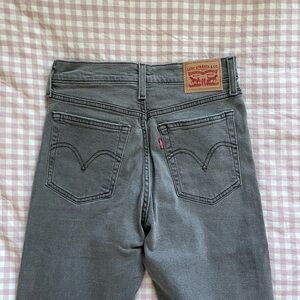 Levi’s Wedgie Straight Grey Jeans Size 27